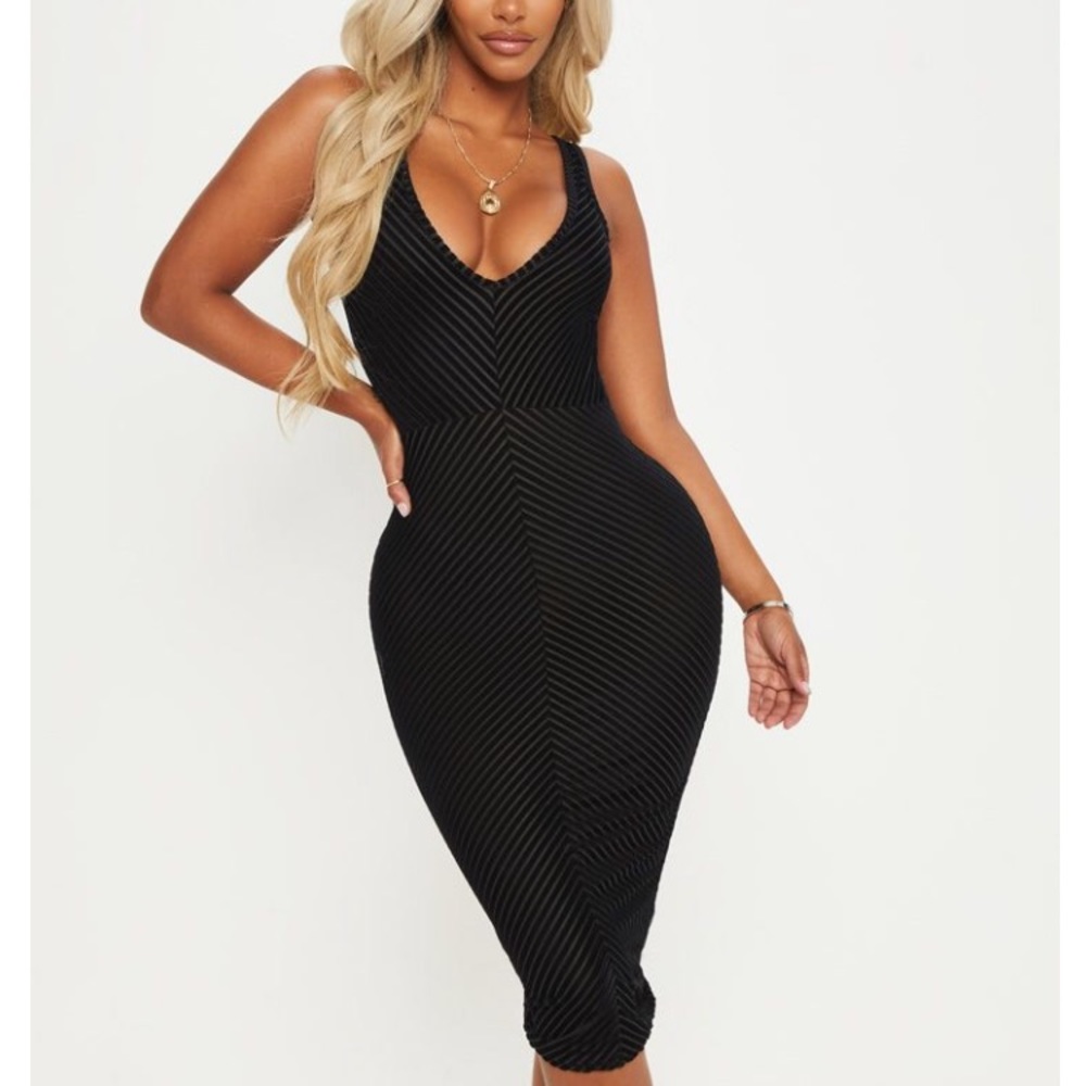 Size 2 Shape Black Velvet Scoop Back Midi Dress